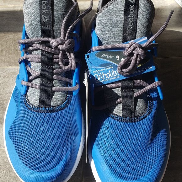 NWT Reebok HAYASU sneakers US9.5 - Picture 1 of 7